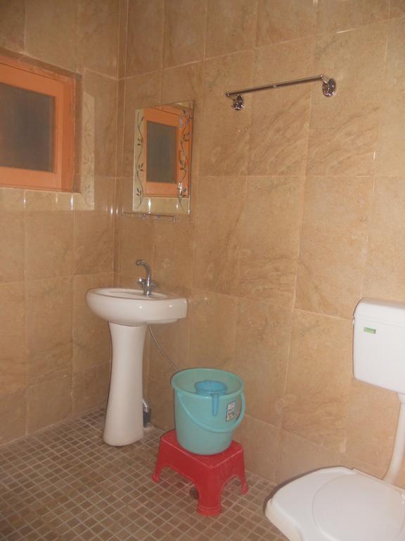 Hotel Royale Jannat Srīnagar Екстериор снимка